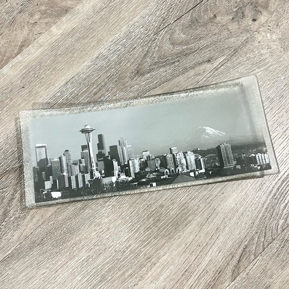 Seattle Skyline Glass Artwork Decor